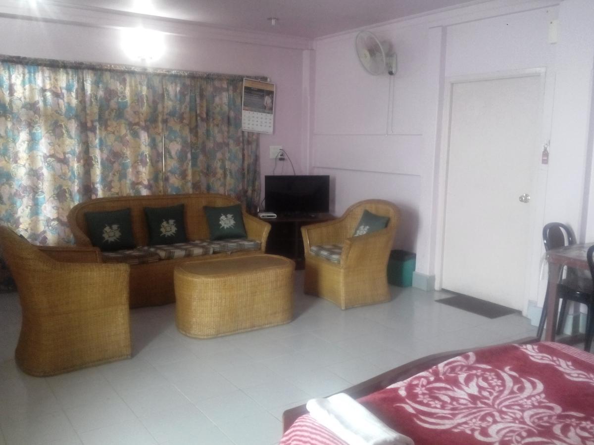 Chief Guest House Āīzawl Dış mekan fotoğraf